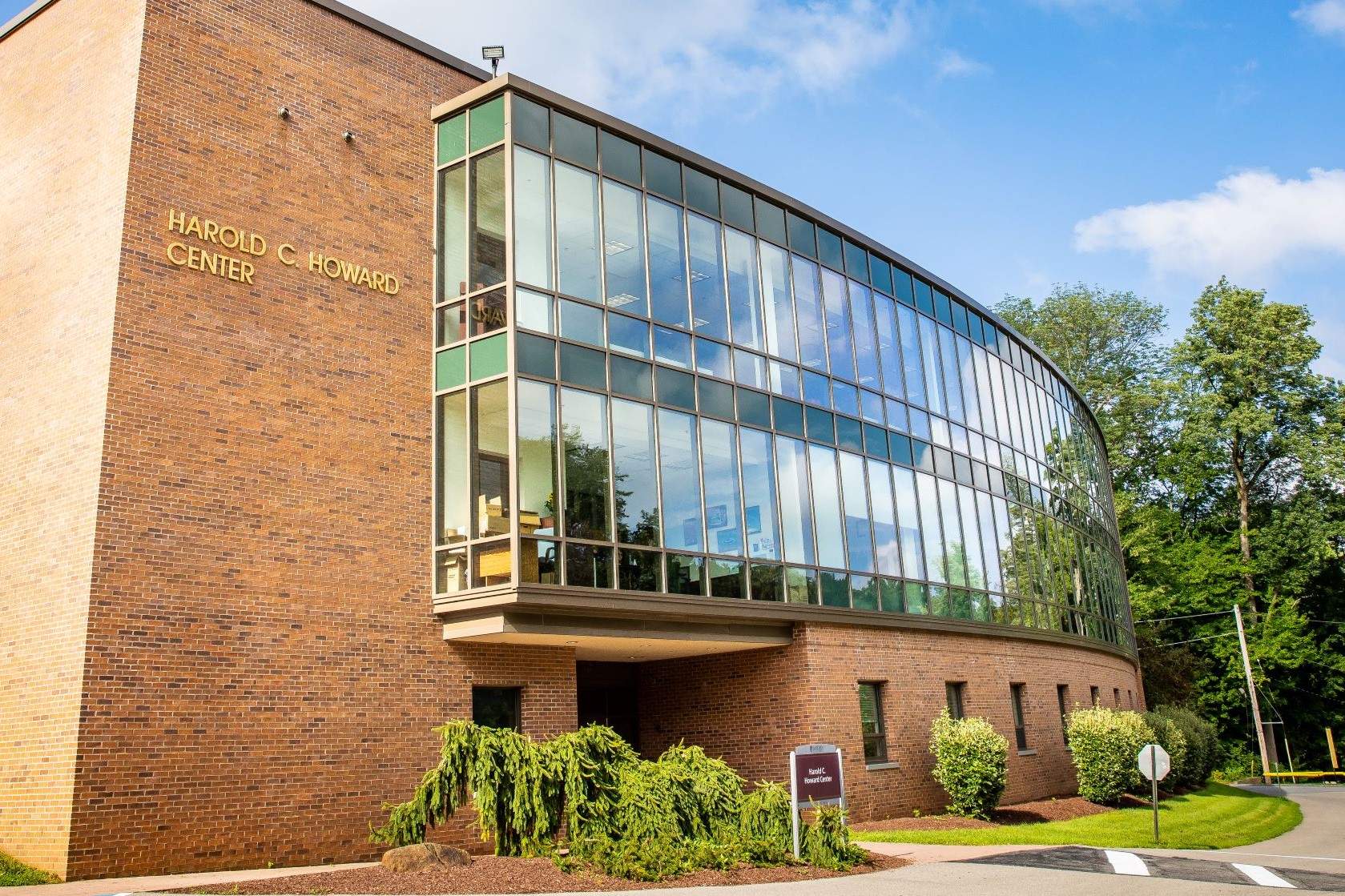 Building Information Warner Library Eastern University